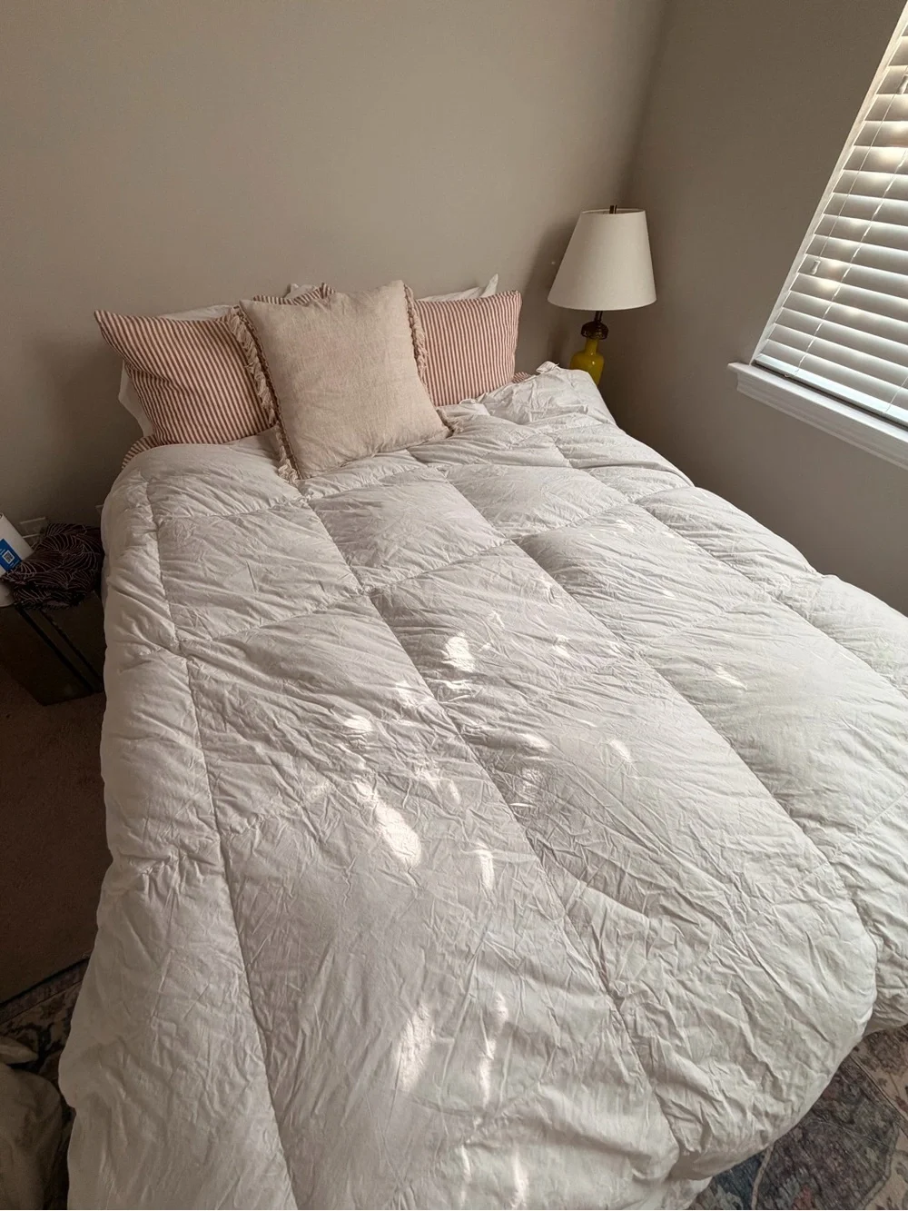 Plush White Down Comforter - Soft White Bedding - Duvet Insert - king